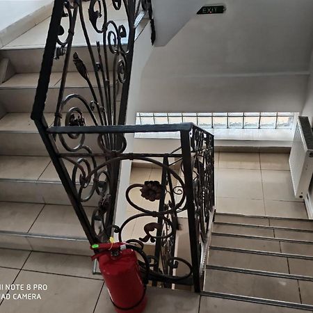 Quik Brasov Exterior photo
