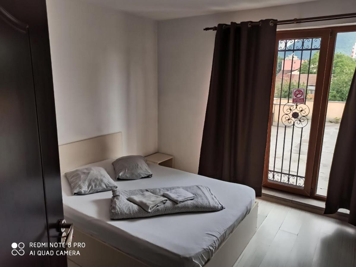 Quik Brasov Exterior photo