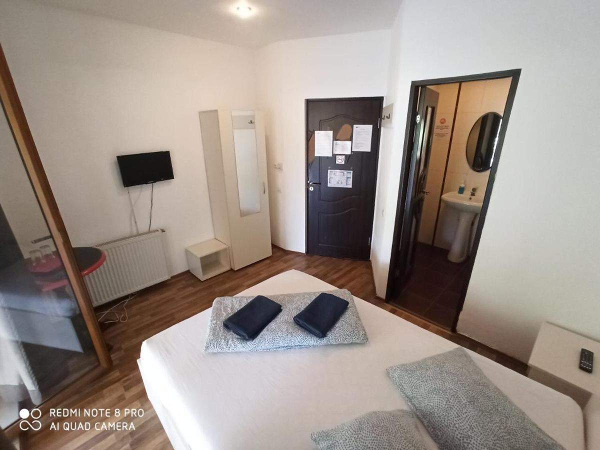 Quik Brasov Exterior photo