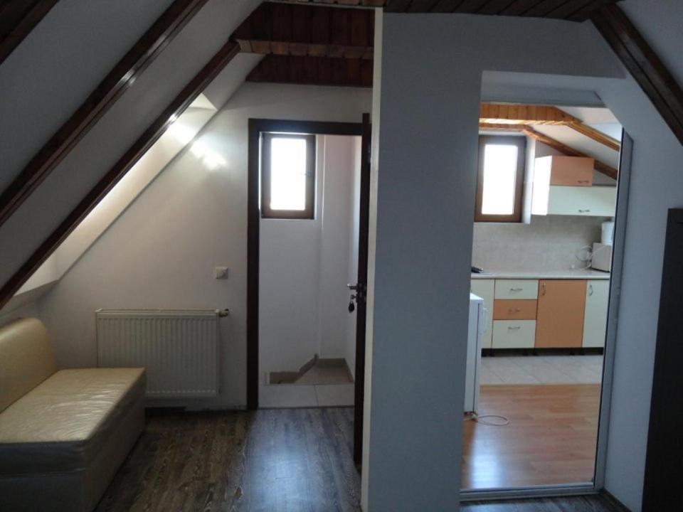Quik Brasov Exterior photo